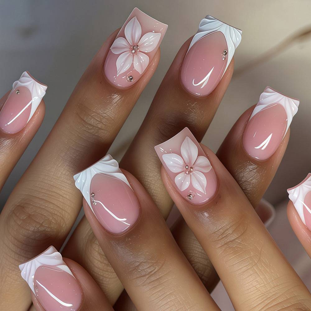 Floral Accented Press-On Nail Art Set Bowlift