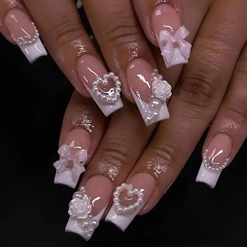 Artificial nail set with romantic 3D heart and flower decorations Bowlift
