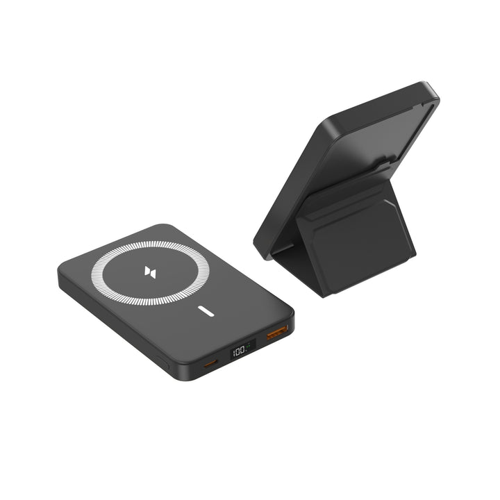 Portable Magsafe Powerbank with Integrated Stand and Digital Power Display Bowlift