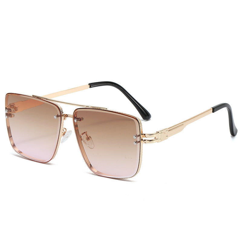 Women Elegant Oversized Sunglasses with Gradient Lenses and Eye-Catching Frame Bowlift