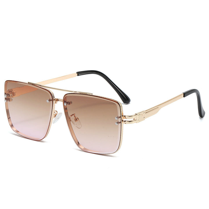 Women Elegant Oversized Sunglasses with Gradient Lenses and Eye-Catching Frame Bowlift