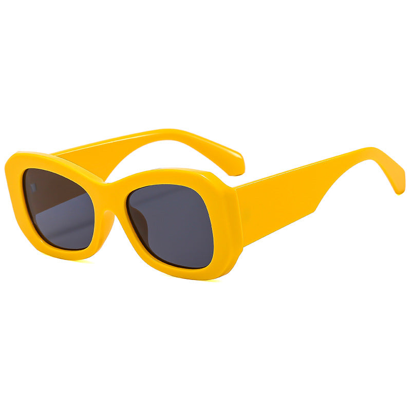 Women's Futuristic Sunglasses with Distinctive Frame Bowlift