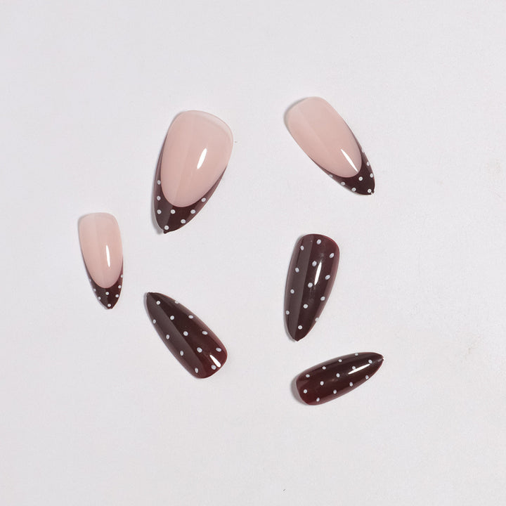 Artistic Press-On Nail Set with Heart and Polka Dot Design Bowlift