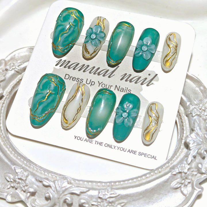 Decorative Floral Press-On Nail Art Set Bowlift