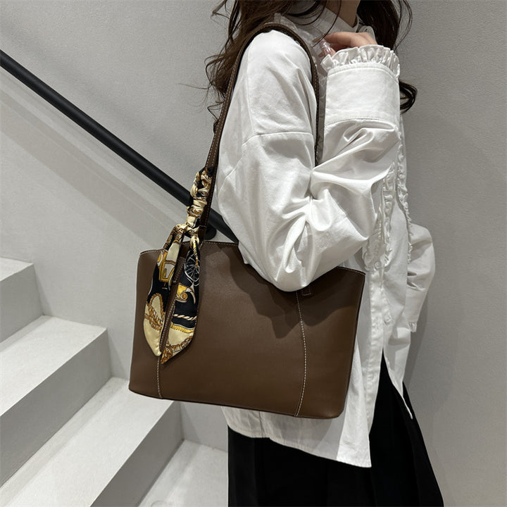 Elegant Structured Tote Bag Bowlift