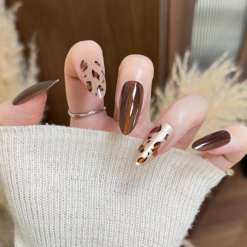 Artistic Stiletto Press-On Nail Set with Elegant Animal Print Bowlift