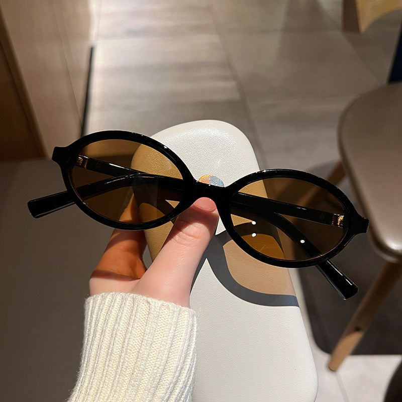 Ladies elegant cat-eye glasses Bowlift