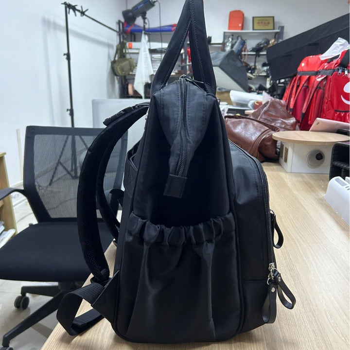 Elegant Weekender Bag with Multiple Compartments Bowlift