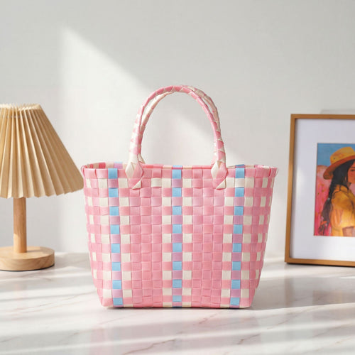 Handwoven basket bag with modern structural pattern Bowlift