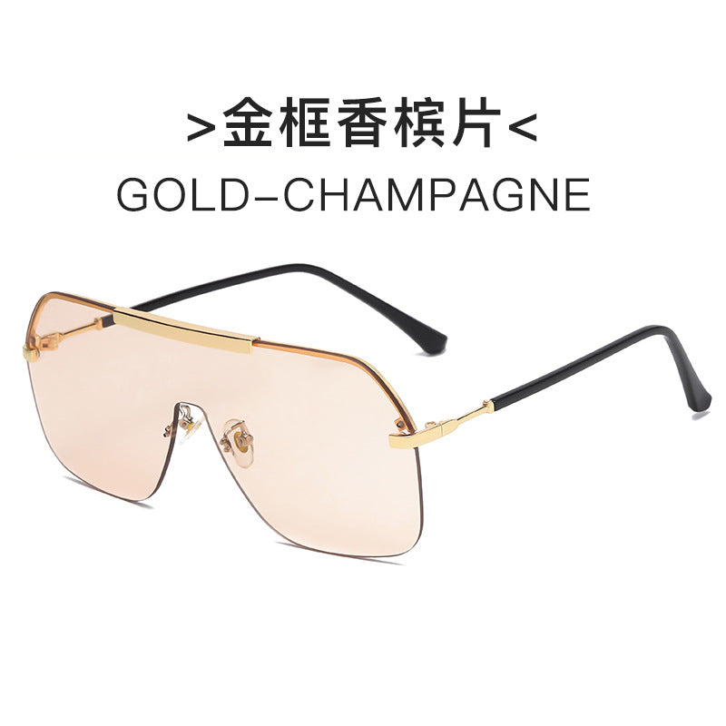 Women's extravagant oversized sunglasses with futuristic design Bowlift