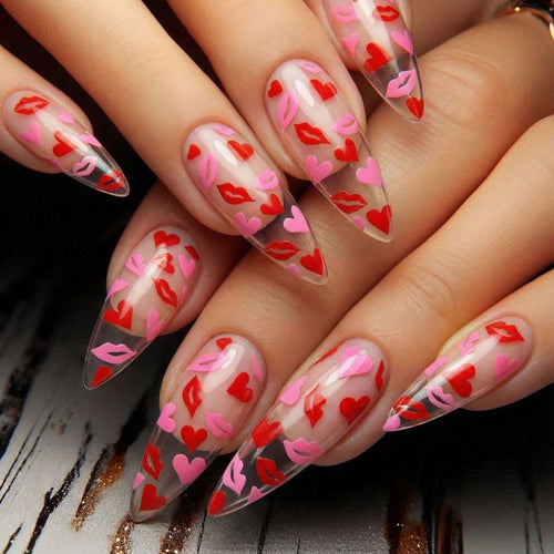 Artificial nail tips with heart motifs Bowlift