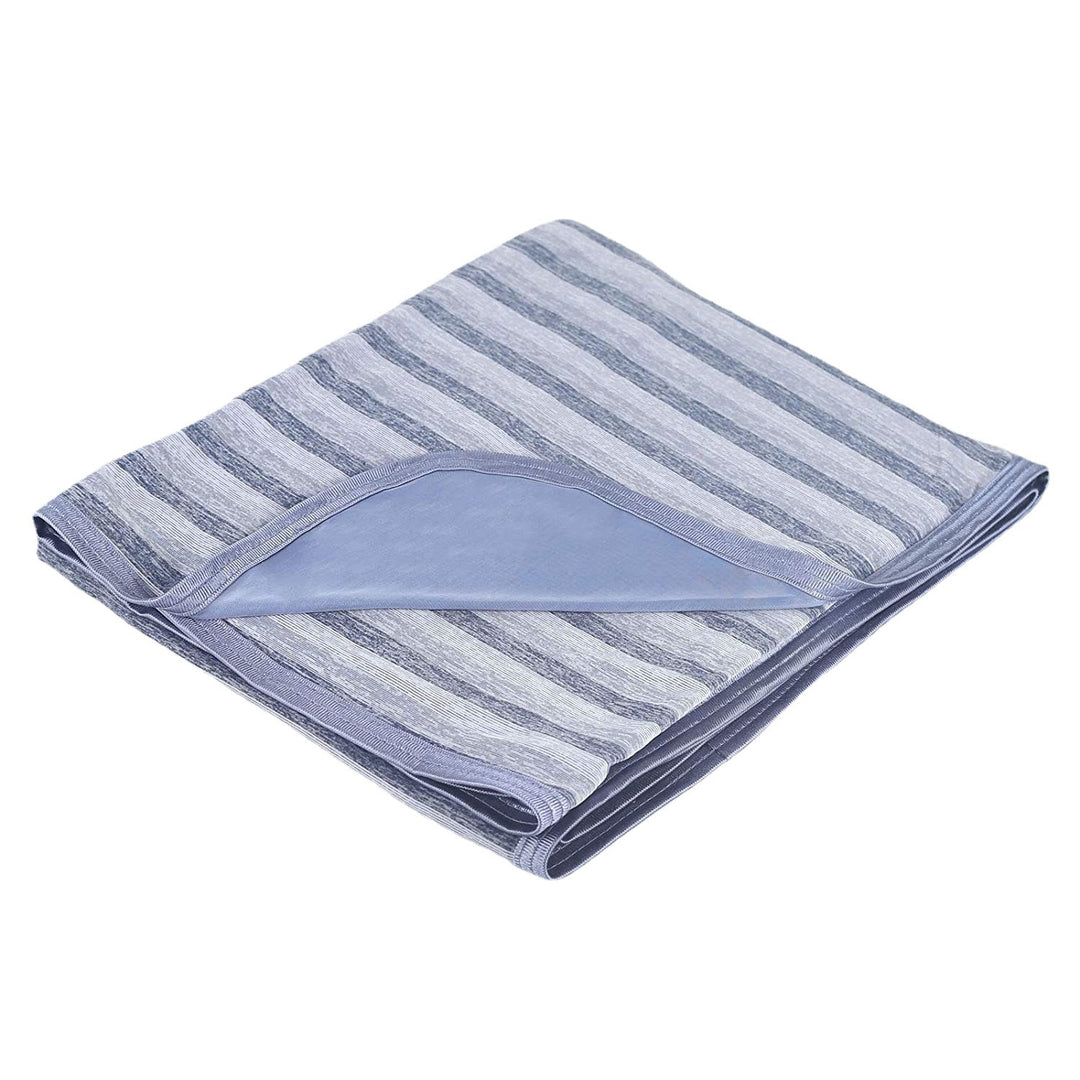 Women Soft and Breathable Striped Fleece Blanket Bowlift