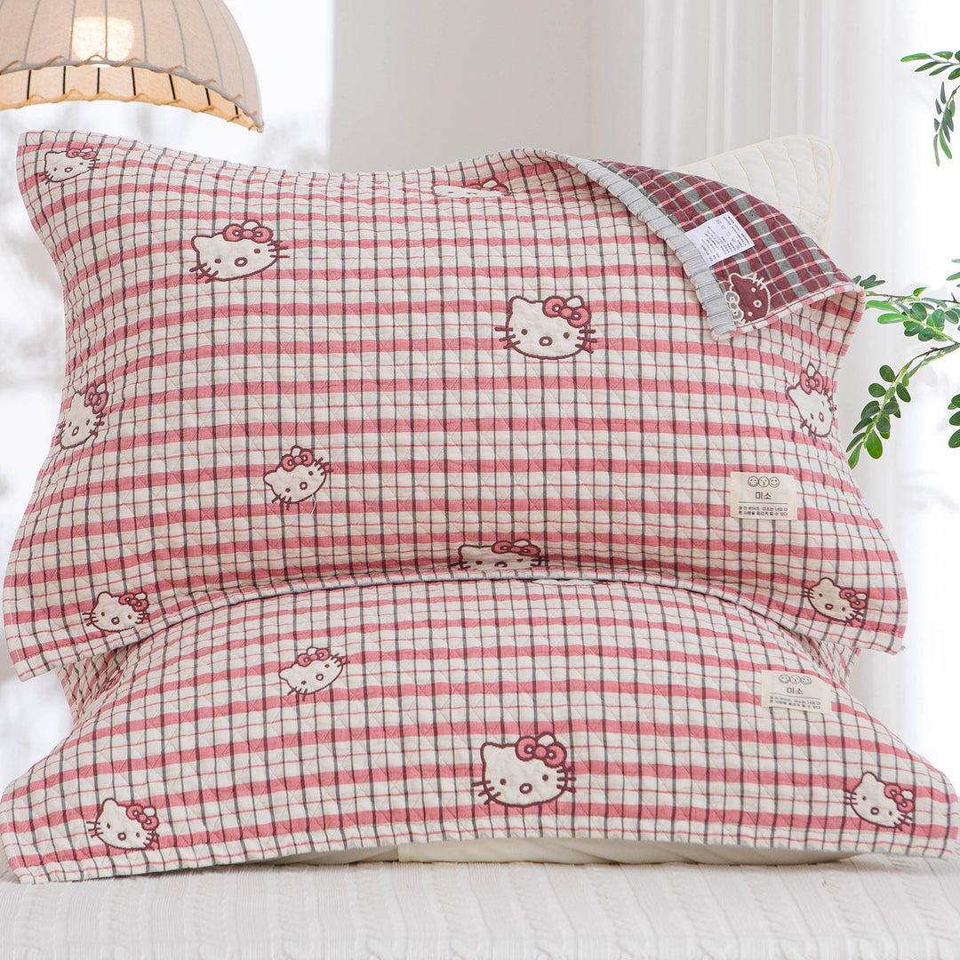 Women's pillowcase with high-quality, romantic floral pattern Bowlift