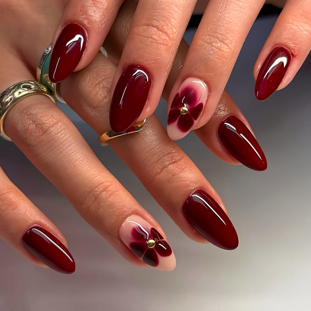 Elegant Floral Press-On Nail Art Bowlift
