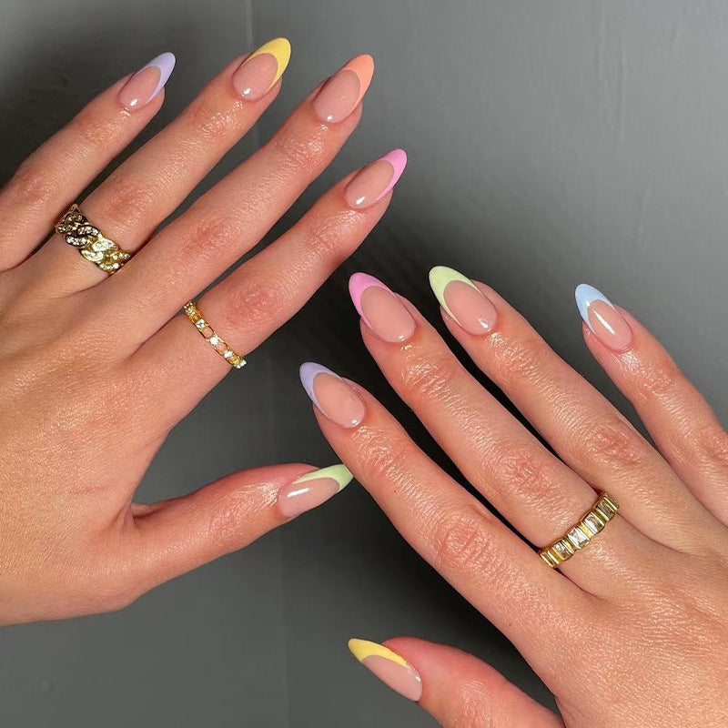 Artful nail extensions with elegant gradient and shine Bowlift
