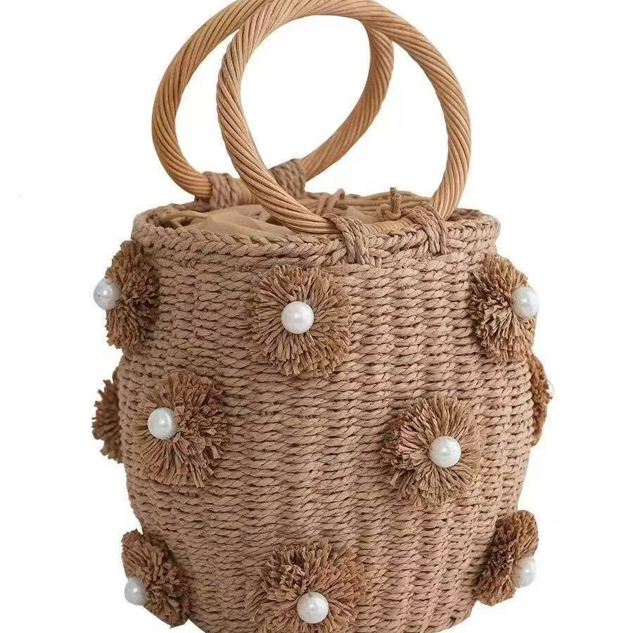 Refined handbag with pearl applications Bowlift