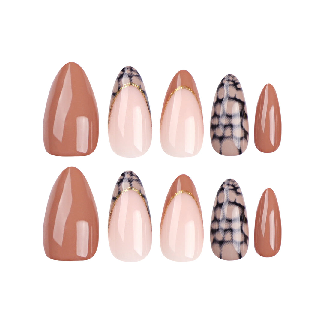 Artful stiletto nails with elegant gold decoration Bowlift