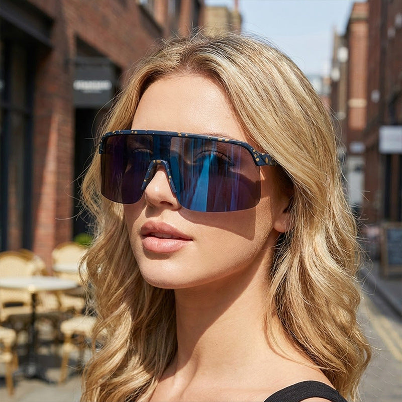 Ladies Sporty High-Performance Sunglasses Bowlift