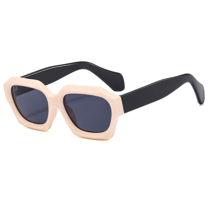 Ladies stylish sunglasses in geometric design Bowlift