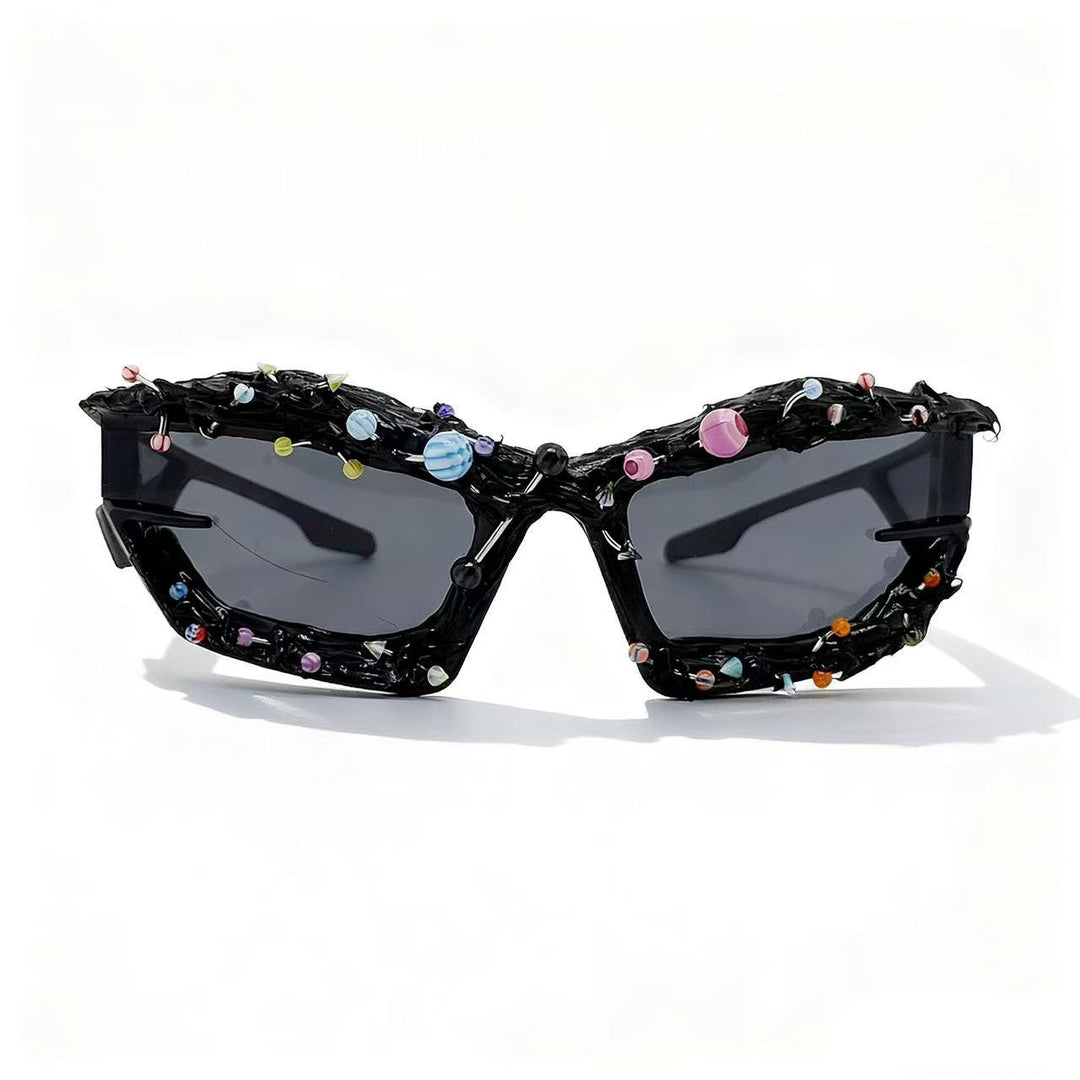 Ladies sunglasses with creative decor and distinctive frame Bowlift