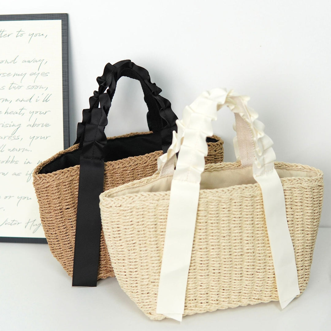 Handbag with Playful Design Bowlift
