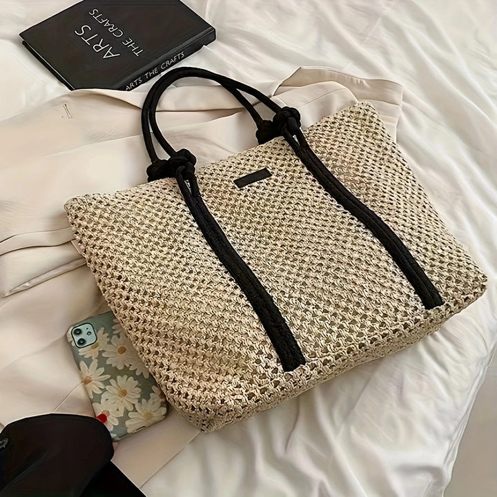 Spacious basket bag with black accents Bowlift