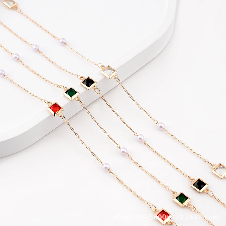 Decorative Eyewear Chain Bowlift