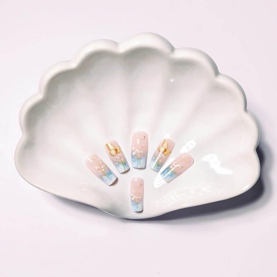 Artificial nails with elegant flower and butterfly design Bowlift