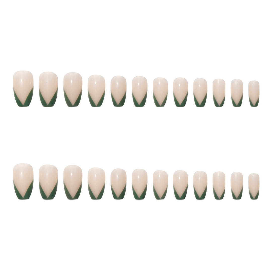 Nail set with elegant V-shape and natural finish Bowlift