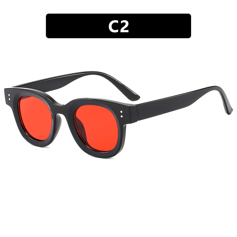 Ladies stylish sunglasses with distinctive design and polarized lenses Bowlift