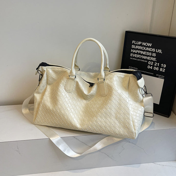 Handcrafted Travel Bag Made of Woven Leather Bowlift