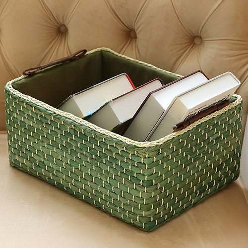 Handcrafted organizer basket with two handles Bowlift