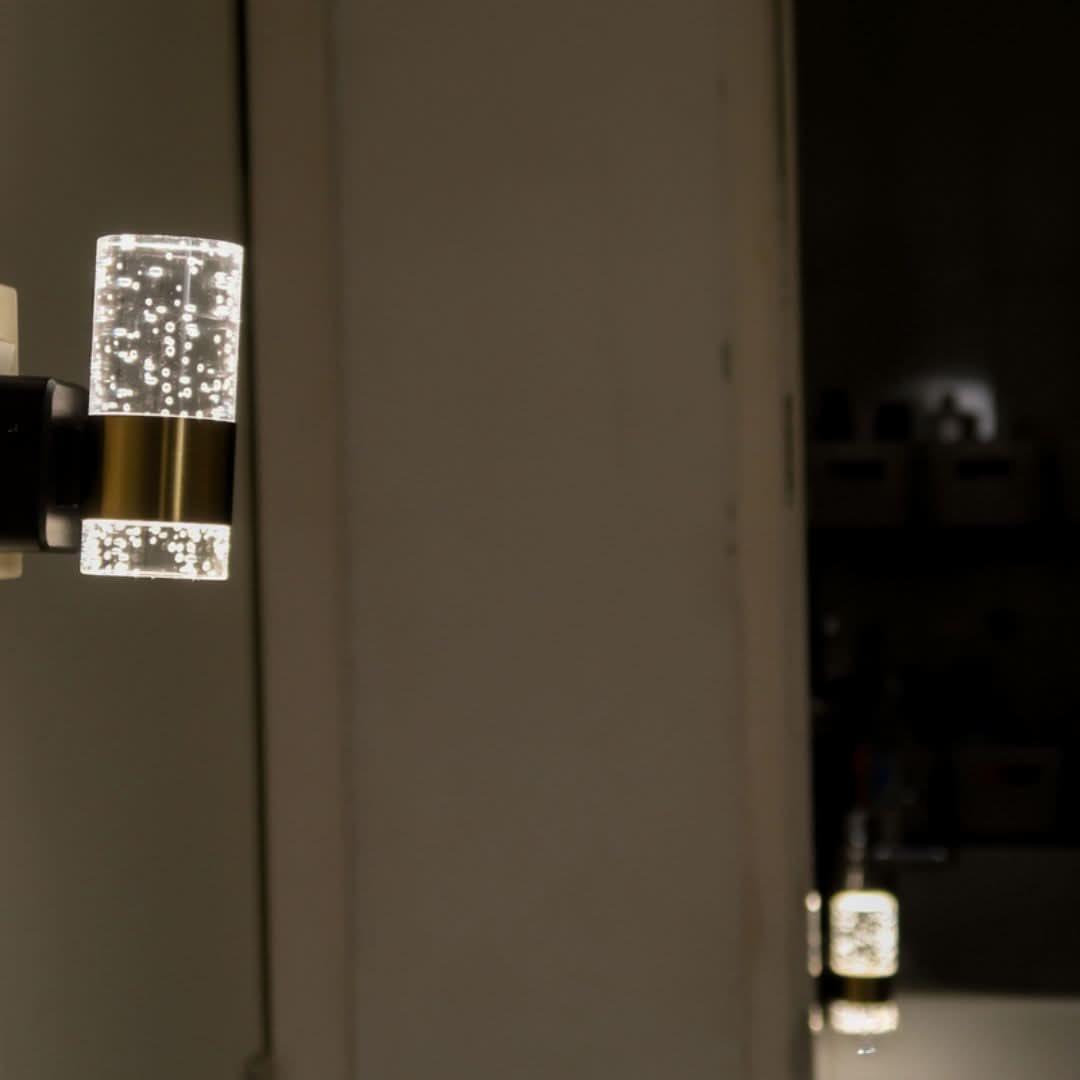 BowLift | LumiKristall Plug-in Wall Lamp with Light Sensor