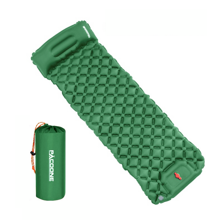 Compact sleeping mat with integrated pillow | Bowlift