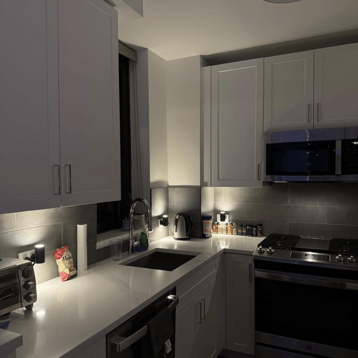 BowLift | Modern LED Lamp Alova Energy Efficient Dimmable Design