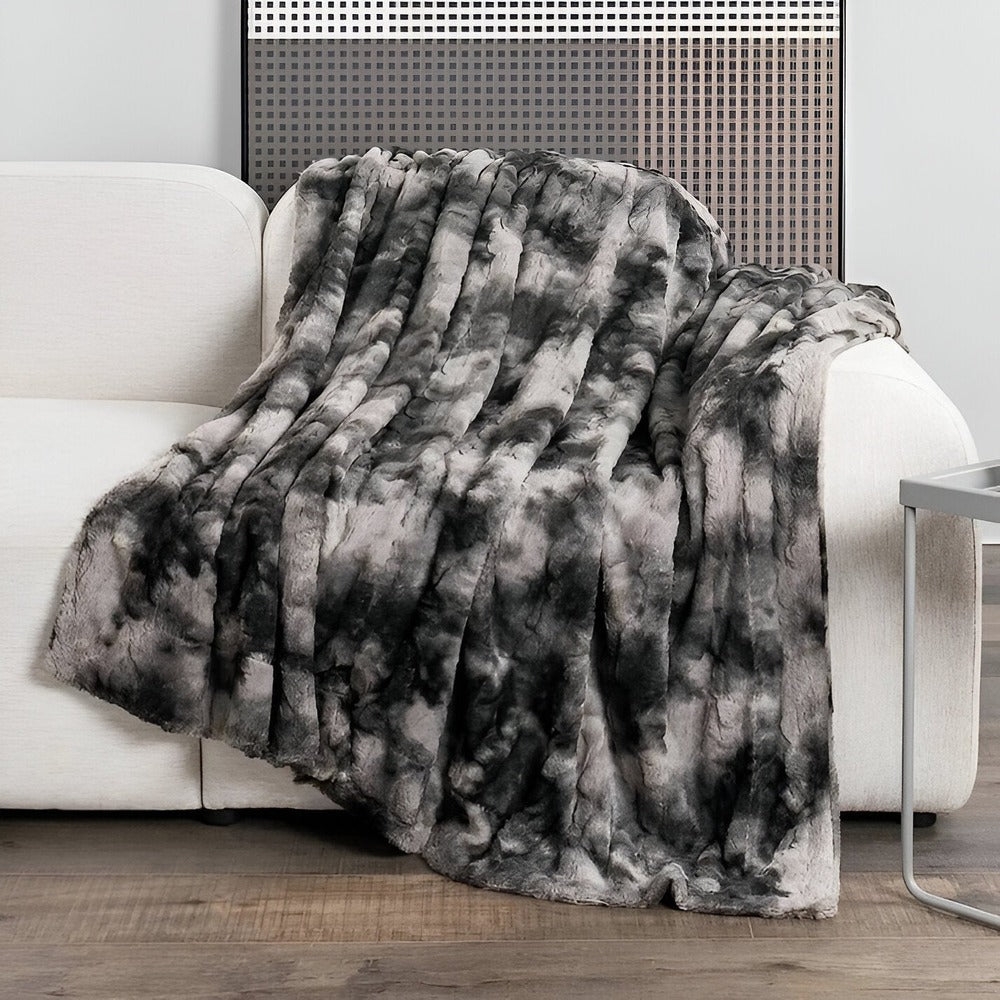 BowLift | Soft Velour Winter Blanket – Warm Coral Fleece Blanket in Batik Style