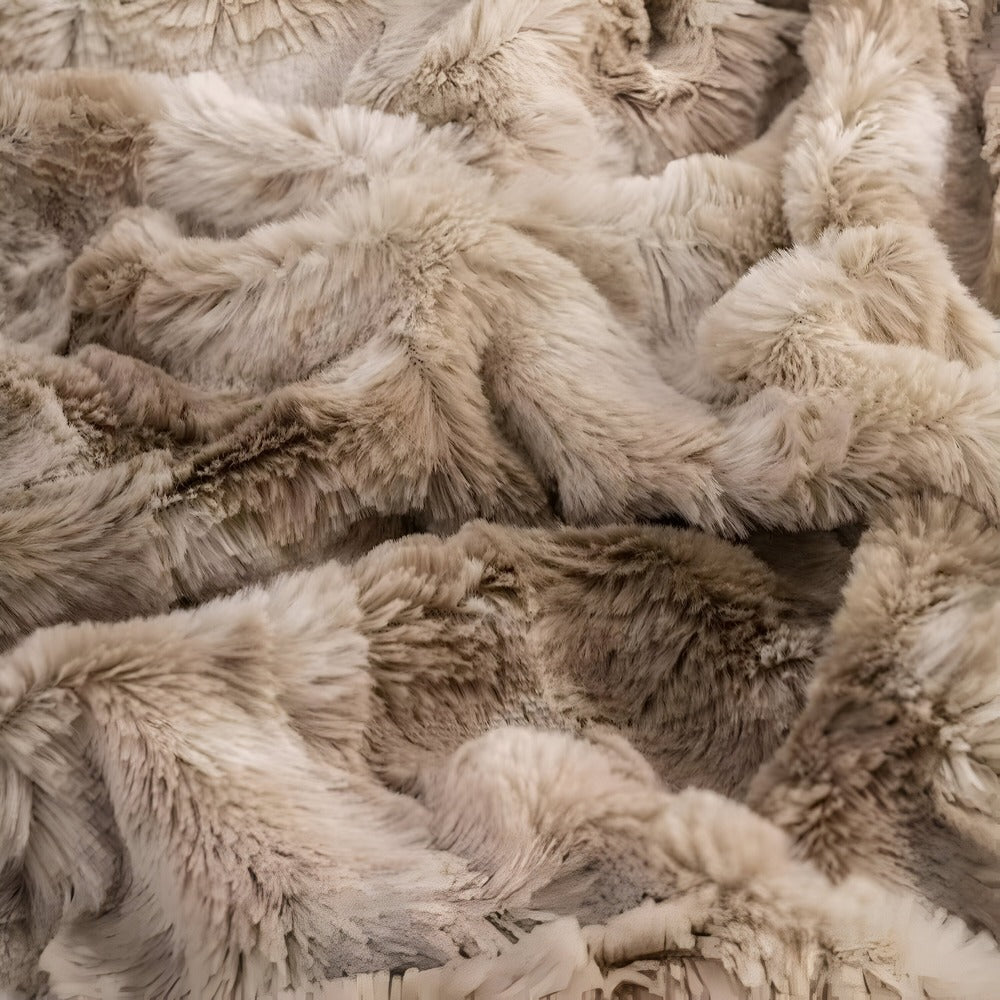 BowLift | Soft Velour Winter Blanket – Warm Coral Fleece Blanket in Batik Style