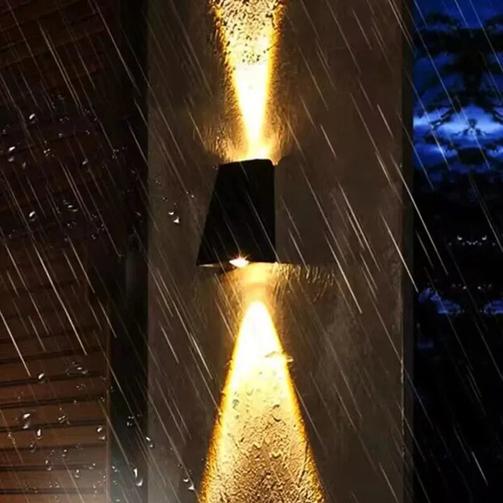 BowLift | Stylish Solar Outdoor Lamp - Weather Resistant and Simple