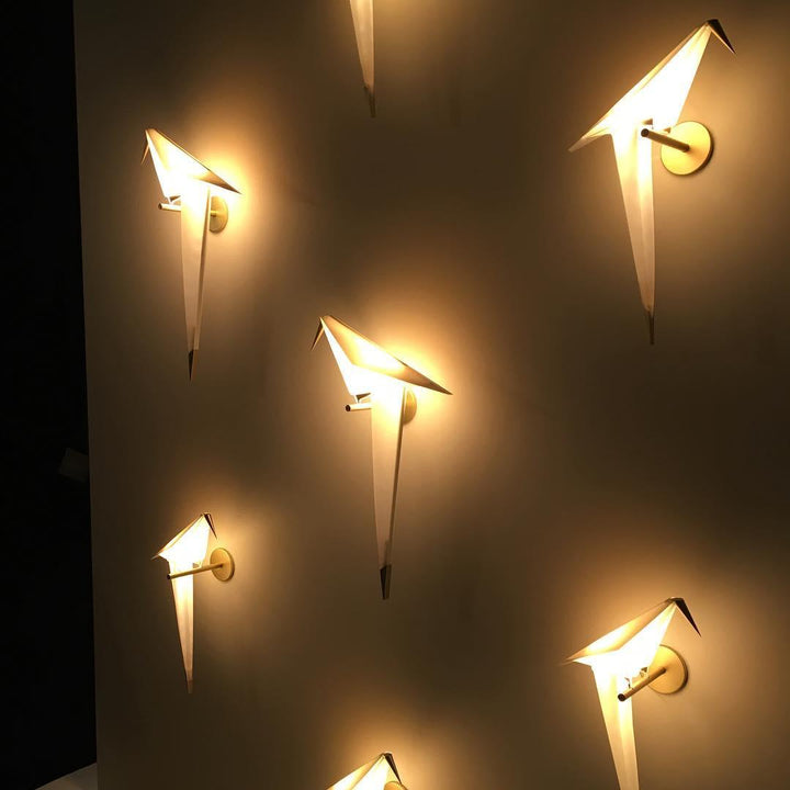 BowLift | Fancy Wall Lamp with Nature-Inspired Design