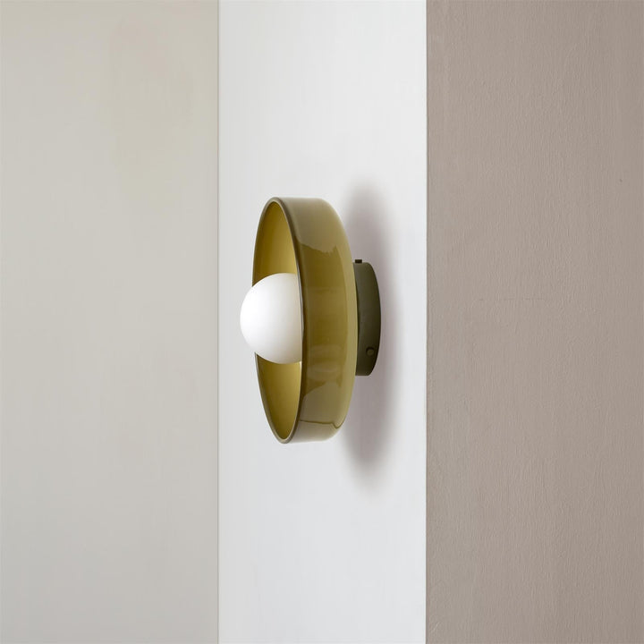 BowLift | Modern round LED ceiling lamp for living room and bedroom