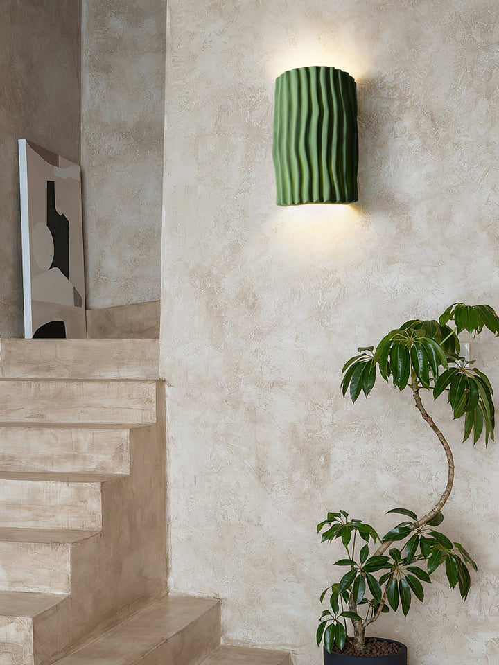 BowLift | NordicLuxe – Resin Wall Light with Warm and Inviting Glow