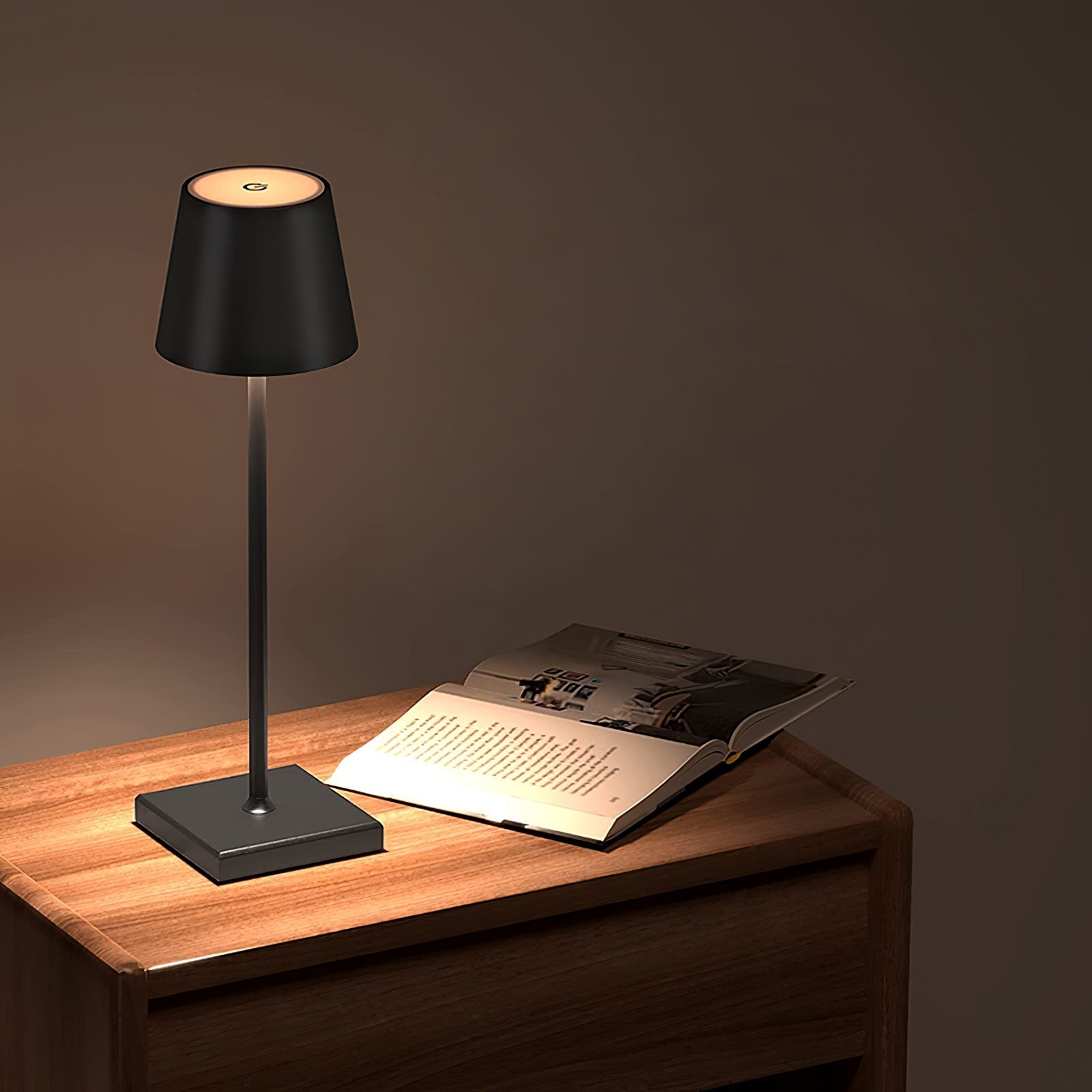 BowLift | PoldLight – Modern LED Table Lamp with Charging Capability