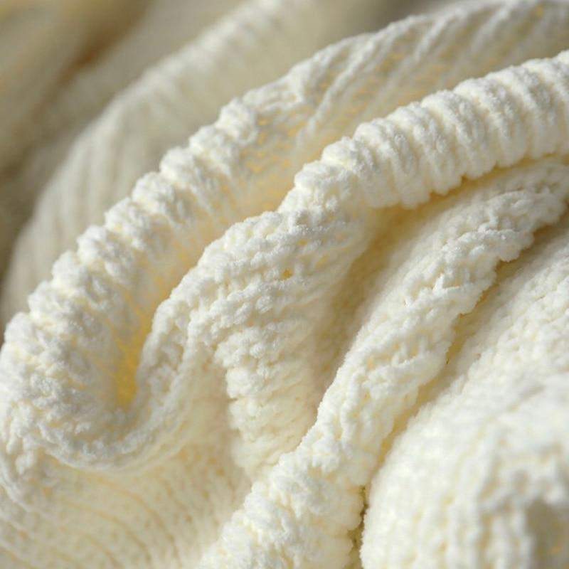 Pom Pom Chenille Blankets Bowlift