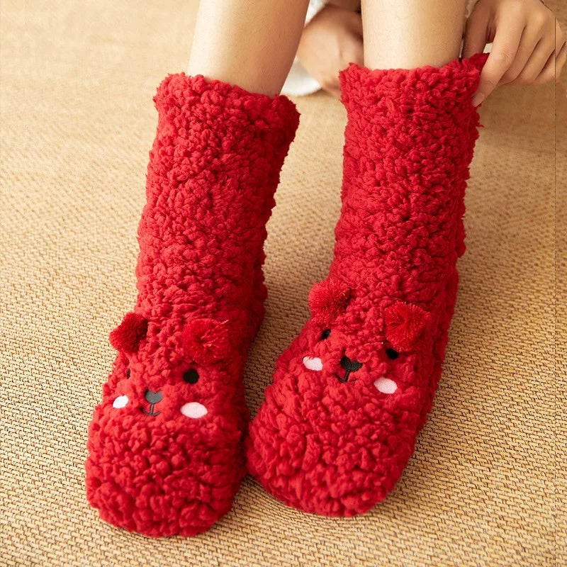 Warm, fluffy bear socks | Bowlift