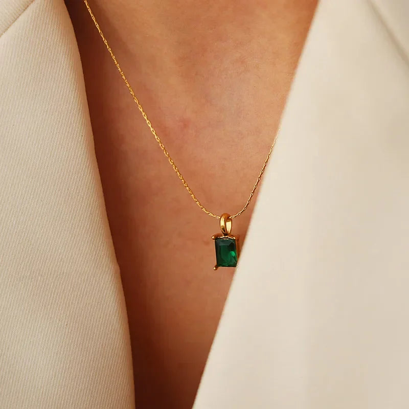 BowLift | Dainty Aurora Necklace