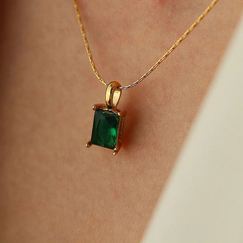 BowLift | Dainty Aurora Necklace