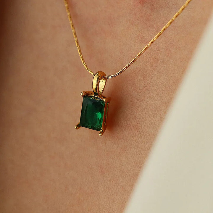 BowLift | Dainty Aurora Necklace