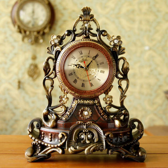 VintageTime Retro Table Clock | Bowlift