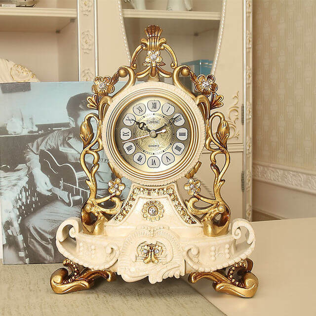 VintageTime Retro Table Clock | Bowlift