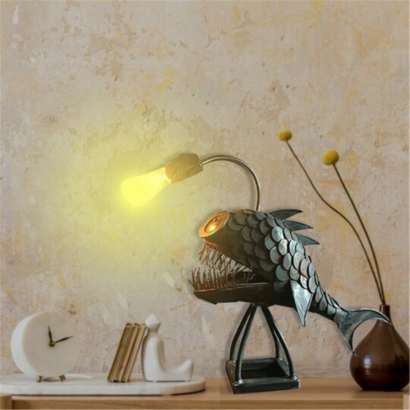 BowLift | Retro Table Lamp Anglerfish Light with Flexible Lamp Head Artistic Table Lamps for Home Bar Café Home Art Decorative Ornaments